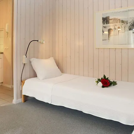 Suzanne Nr- 21 By Interhome