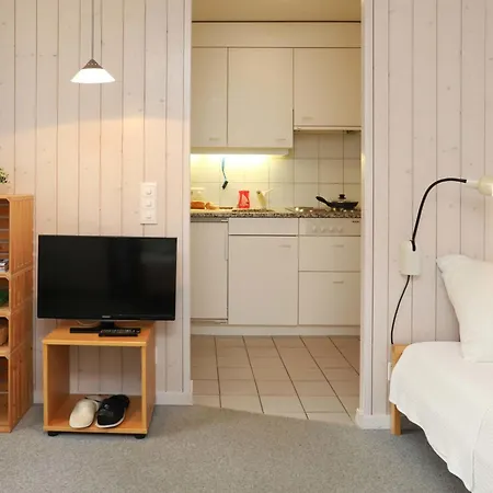 Apartamento Suzanne Nr- 21 By Interhome Gstaad